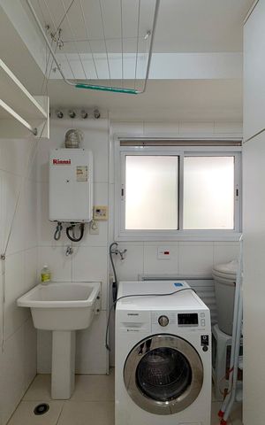 Apartamento à venda com 185m², 4 quartos e 3 vagas Apartamento à venda com 185m², 4 quartos e 3 vagasÁrea de Serviço