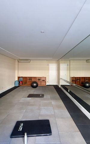 Apartamento à venda com 185m², 4 quartos e 3 vagas Apartamento à venda com 185m², 4 quartos e 3 vagasAcademia