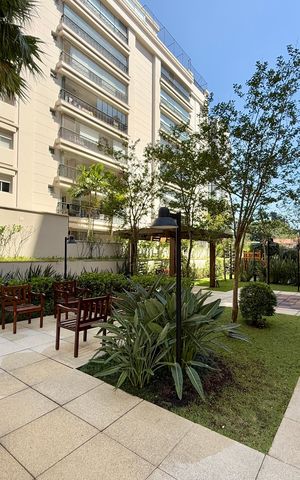 Apartamento à venda com 185m², 4 quartos e 3 vagas Apartamento à venda com 185m², 4 quartos e 3 vagasÁrea comum