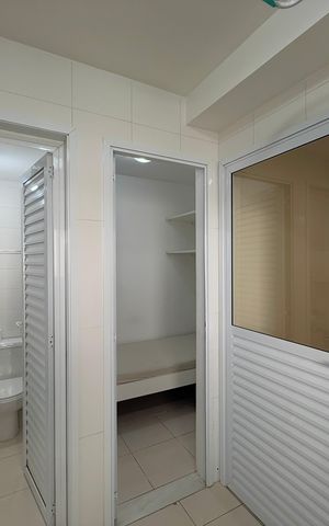 Apartamento à venda com 185m², 4 quartos e 3 vagas Apartamento à venda com 185m², 4 quartos e 3 vagasÁrea de Serviço
