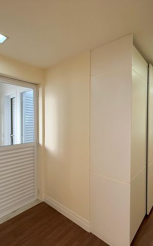 Apartamento à venda com 185m², 4 quartos e 3 vagas Apartamento à venda com 185m², 4 quartos e 3 vagasCorredor Quartos
