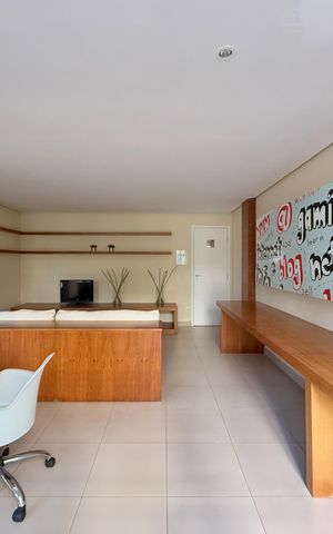 Apartamento à venda com 185m², 4 quartos e 3 vagas Apartamento à venda com 185m², 4 quartos e 3 vagasSalão de Jogos Jovem