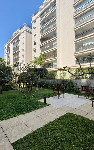 Apartamento à venda com 185m², 4 quartos e 3 vagas Apartamento à venda com 185m², 4 quartos e 3 vagasÁrea comum