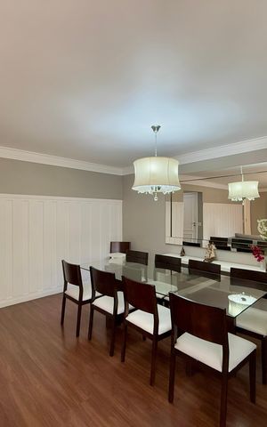 Apartamento à venda com 185m², 4 quartos e 3 vagas Apartamento à venda com 185m², 4 quartos e 3 vagasSala