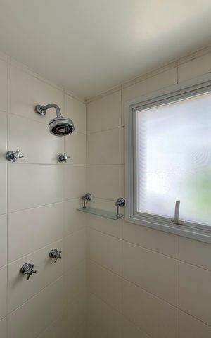 Apartamento à venda com 185m², 4 quartos e 3 vagas Apartamento à venda com 185m², 4 quartos e 3 vagasBanheiro Social