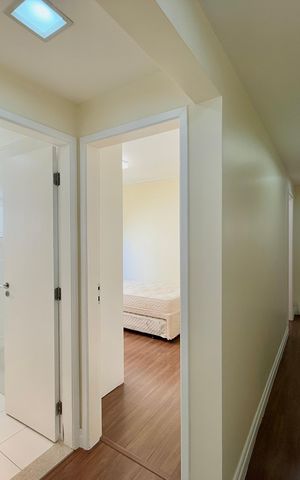 Apartamento à venda com 185m², 4 quartos e 3 vagas Apartamento à venda com 185m², 4 quartos e 3 vagasCorredor Quartos