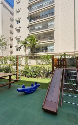 Apartamento à venda com 185m², 4 quartos e 3 vagas Apartamento à venda com 185m², 4 quartos e 3 vagasPlayground