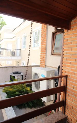 Casa à venda com 388m², 6 quartos e 6 vagasQuarto 3 - Varanda