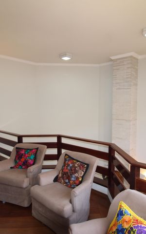 Casa à venda com 388m², 6 quartos e 6 vagasCorredor