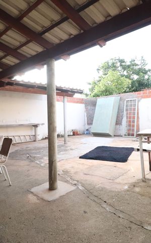 Casa para alugar com 150m², 3 quartos e 6 vagasVaranda - Quintal