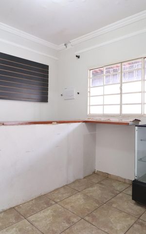 Casa para alugar com 150m², 3 quartos e 6 vagasSala