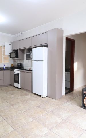 Casa para alugar com 150m², 3 quartos e 6 vagasCozinha