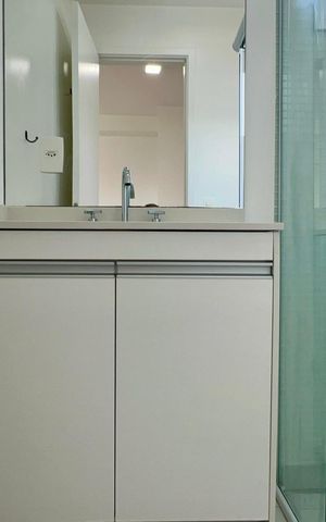Studio para alugar com 33m², 1 quarto e 1 vaga Studio para alugar com 33m², 1 quarto e 1 vagaBanheiro