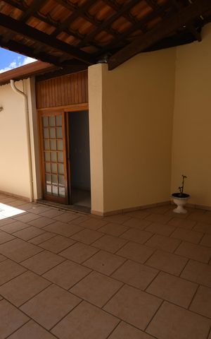 Casa à venda com 280m², 3 quartos e 4 vagasChurrasqueira