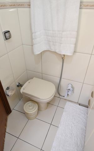 Casa à venda com 280m², 3 quartos e 4 vagasBanheiro Suíte 3