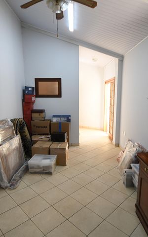 Casa à venda com 280m², 3 quartos e 4 vagasQuarto Edícula