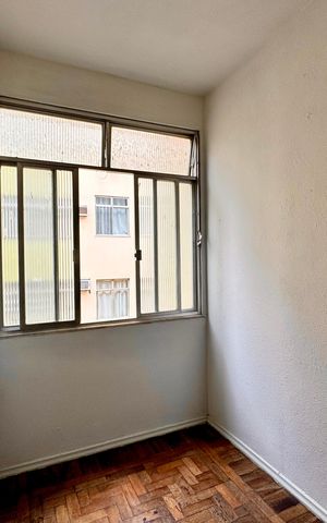 Apartamento à venda com 60m², 2 quartos e sem vaga Apartamento à venda com 60m², 2 quartos e sem vagaSala