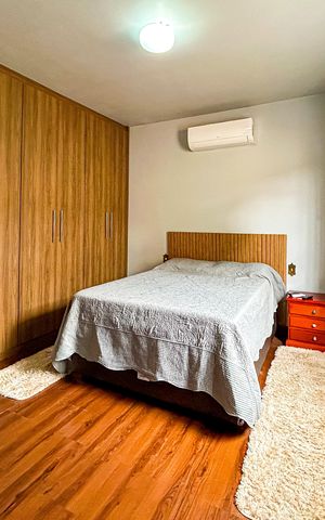 Casa à venda com 181m², 3 quartos e 4 vagas