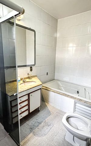Casa à venda com 181m², 3 quartos e 4 vagas