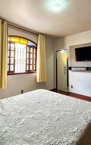Casa à venda com 181m², 3 quartos e 4 vagas