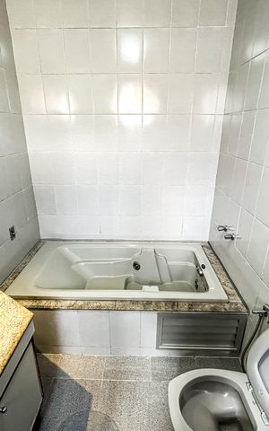 Casa à venda com 181m², 3 quartos e 4 vagas
