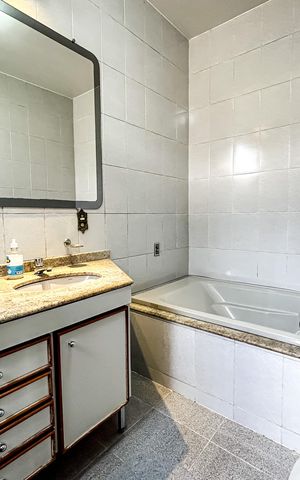 Casa à venda com 181m², 3 quartos e 4 vagas