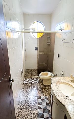 Casa à venda com 181m², 3 quartos e 4 vagas