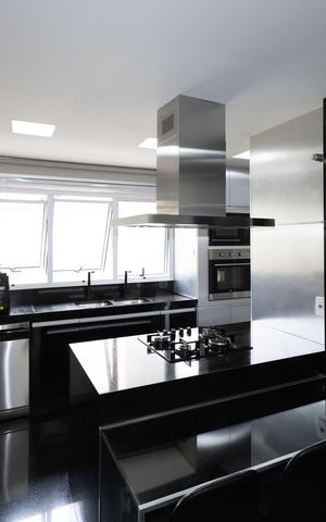 Apartamento à venda com 220m², 3 quartos e 4 vagas Apartamento à venda com 220m², 3 quartos e 4 vagasCozinha