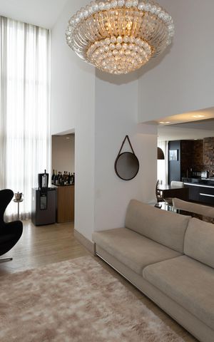Apartamento à venda com 220m², 3 quartos e 4 vagas Apartamento à venda com 220m², 3 quartos e 4 vagasSala de Estar