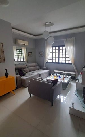 Casa de condomínio à venda com 310m², 3 quartos e 2 vagas Casa de condomínio à venda com 310m², 3 quartos e 2 vagasSala