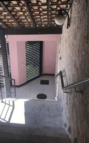 Casa de condomínio à venda com 310m², 3 quartos e 2 vagas Casa de condomínio à venda com 310m², 3 quartos e 2 vagasÁrea externa