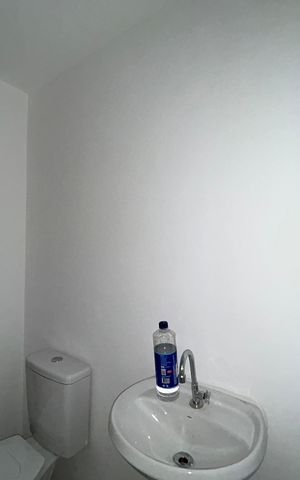 Apartamento à venda com 34m², 2 quartos e sem vaga Apartamento à venda com 34m², 2 quartos e sem vagaBanheiro
