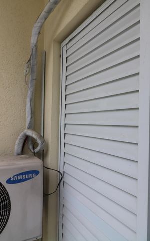 Casa à venda com 70m², 2 quartos e 2 vagasVaranda do Quato 2