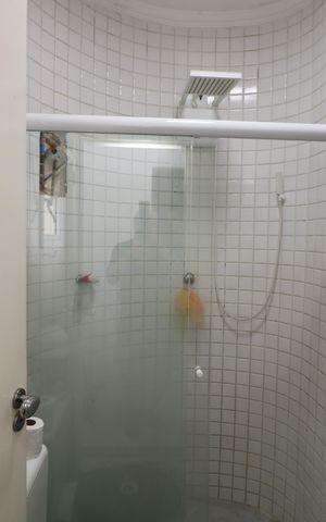 Casa à venda com 70m², 2 quartos e 2 vagasBanheiro