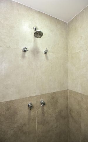 Apartamento à venda com 67m², 2 quartos e 1 vagaChuveiro do Banheiro