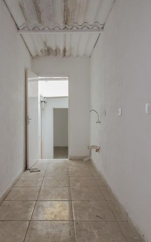 Casa para alugar com 30m², 3 quartos e 1 vaga Casa para alugar com 30m², 3 quartos e 1 vagaÁrea de Serviço
