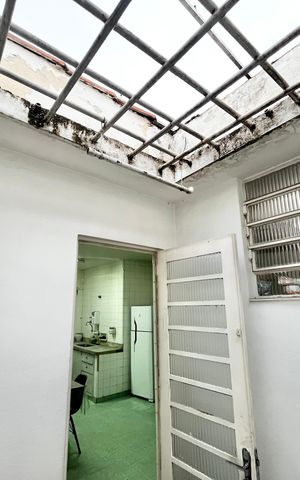 Casa à venda com 238m², 3 quartos e 2 vagasJardim de Inverno