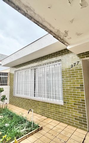 Casa à venda com 238m², 3 quartos e 2 vagasJardim