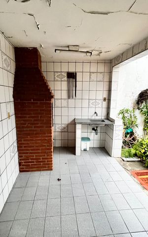 Casa à venda com 238m², 3 quartos e 2 vagasChurrasqueira