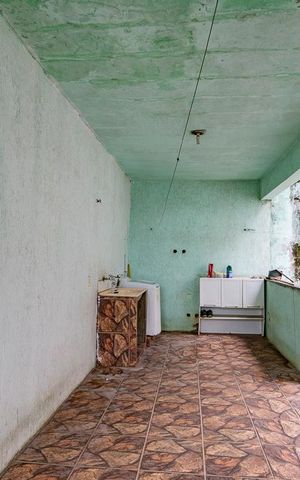 Casa à venda com 401m², 4 quartos e 4 vagas Casa à venda com 401m², 4 quartos e 4 vagasÁrea de Serviço