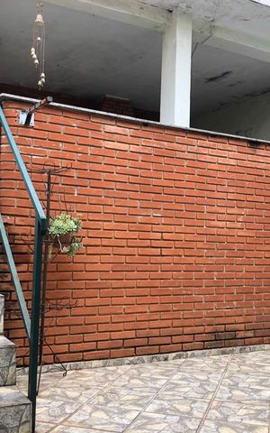 Casa à venda com 159m², 4 quartos e 2 vagas
