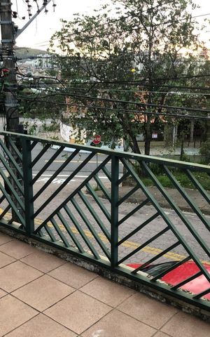 Casa à venda com 159m², 4 quartos e 2 vagas
