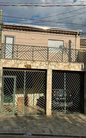 Casa à venda com 159m², 4 quartos e 2 vagas