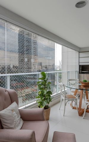 Apartamento à venda com 134m², 3 quartos e 2 vagasVaranda