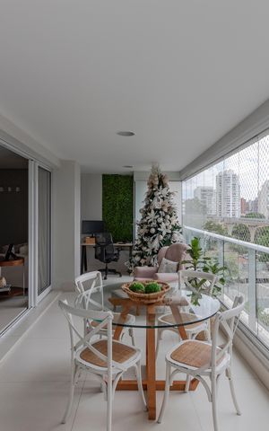 Apartamento à venda com 134m², 3 quartos e 2 vagasVaranda