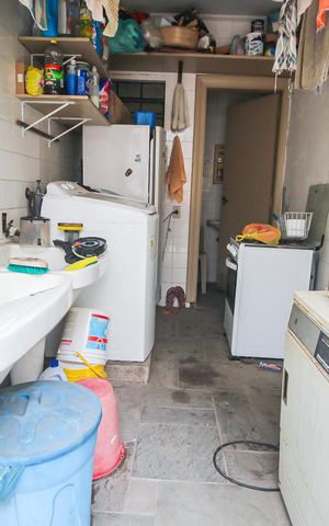 Casa para alugar com 320m², 4 quartos e 6 vagasÁrea de Serviço