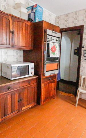 Casa para alugar com 320m², 4 quartos e 6 vagasCozinha
