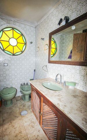Casa para alugar com 320m², 4 quartos e 6 vagasBanheiro da Suíte 1
