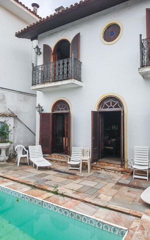 Casa para alugar com 320m², 4 quartos e 6 vagasPiscina