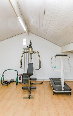 Casa de condomínio à venda com 245m², 4 quartos e 4 vagas Casa de condomínio à venda com 245m², 4 quartos e 4 vagasTerraço/ Academia